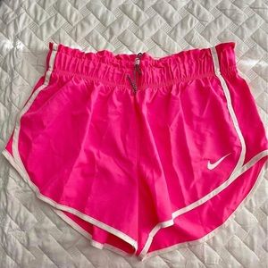 nike shorts hot pink size 4